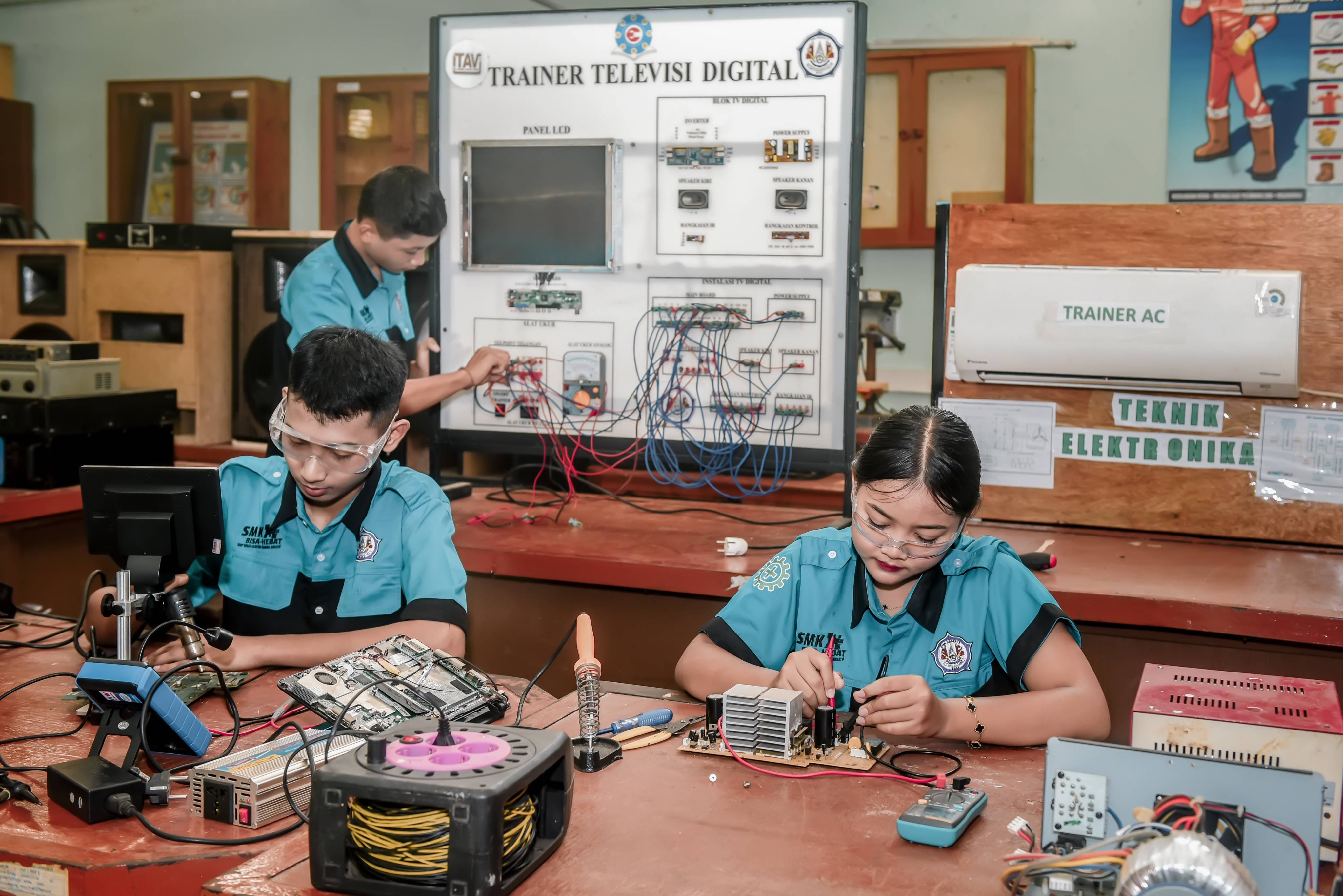 Teknik Audio Video