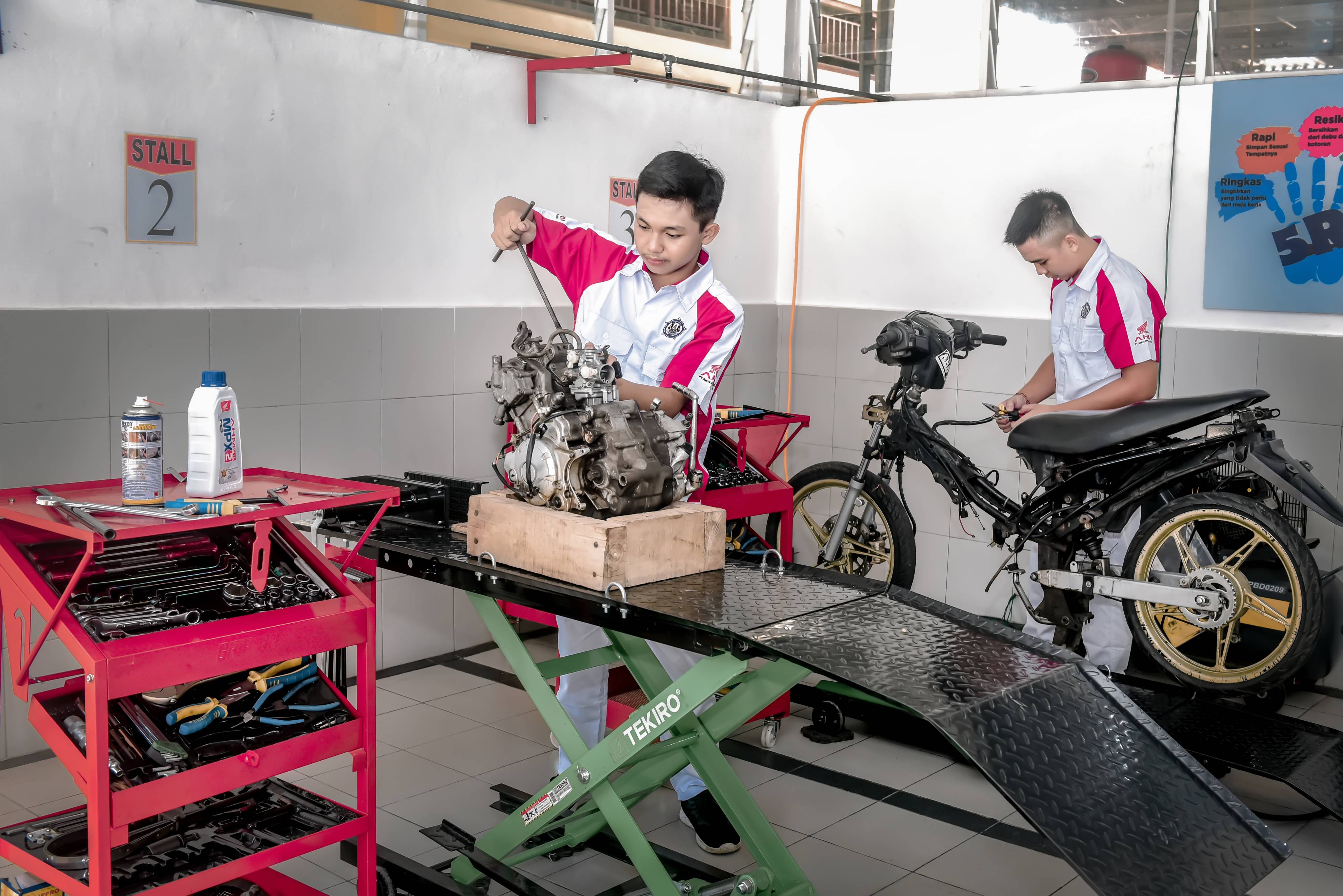 Teknik Sepeda Motor
